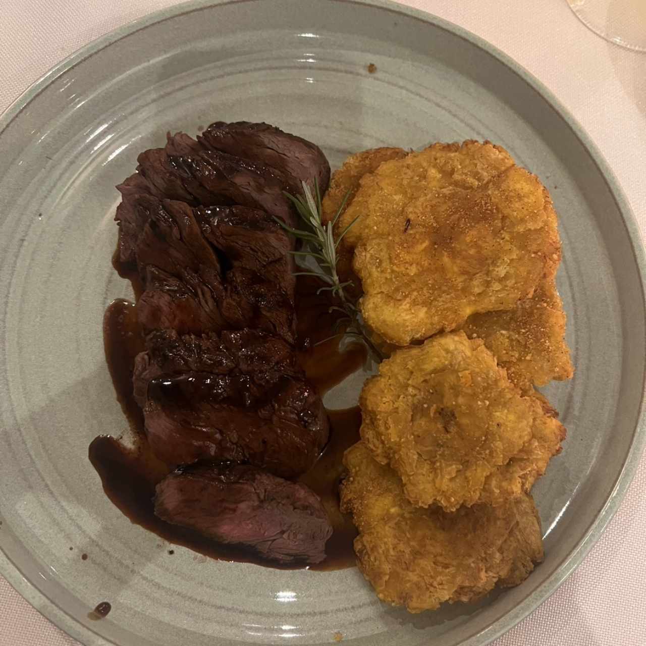 Filete Angus Prime al Grill , Salsa Demiglase con Vino Tinto