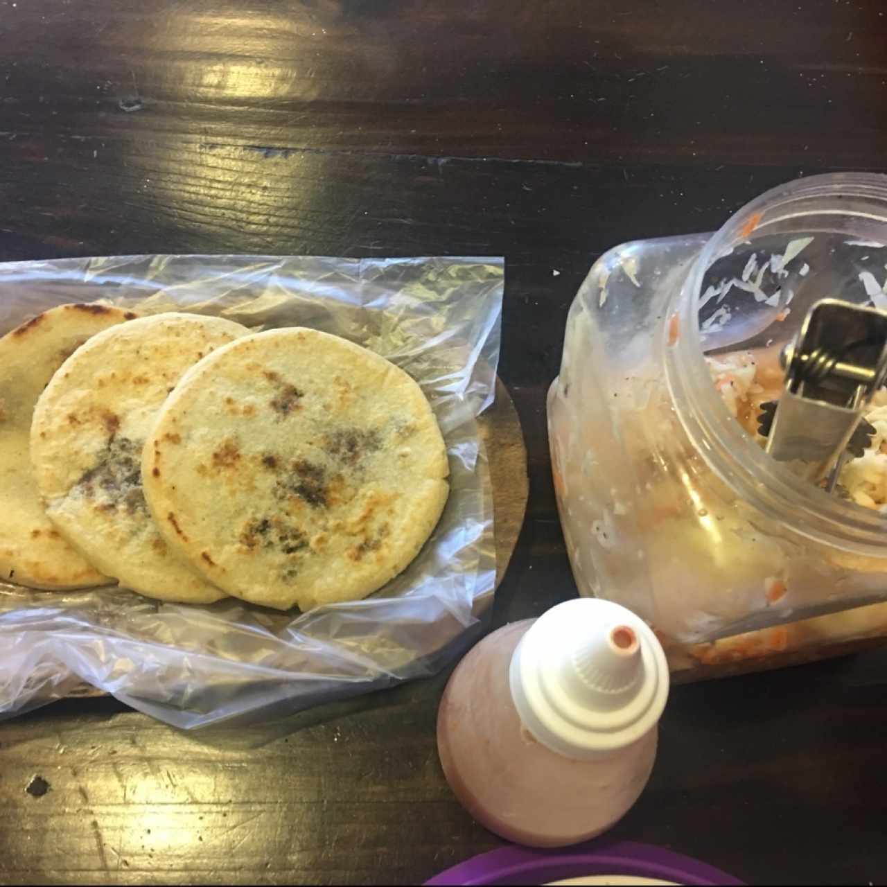 pupusas de queso y chicharron