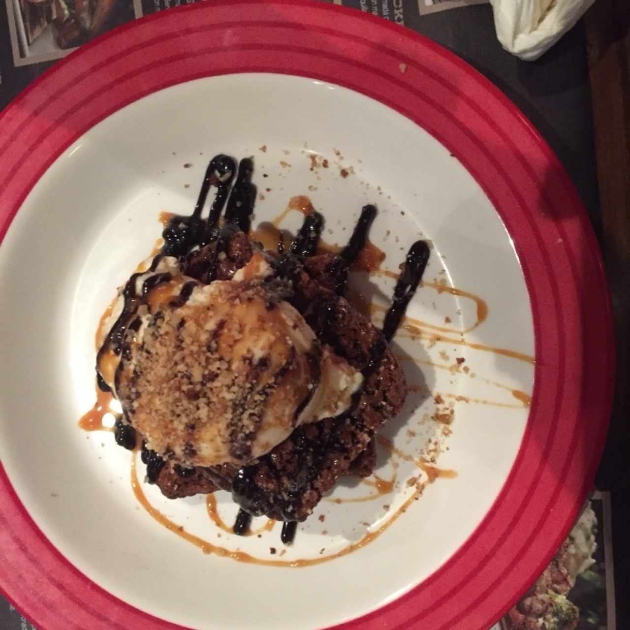 1/2 porcion de Brownie con helado