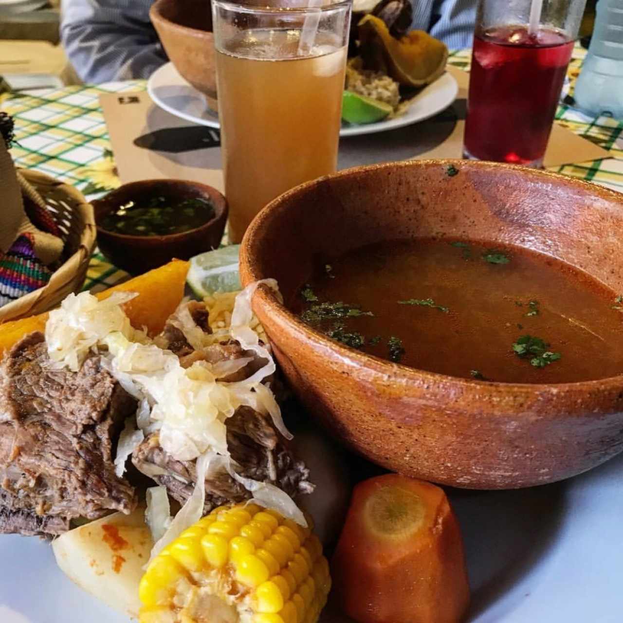 Caldo de Res (lunes) 