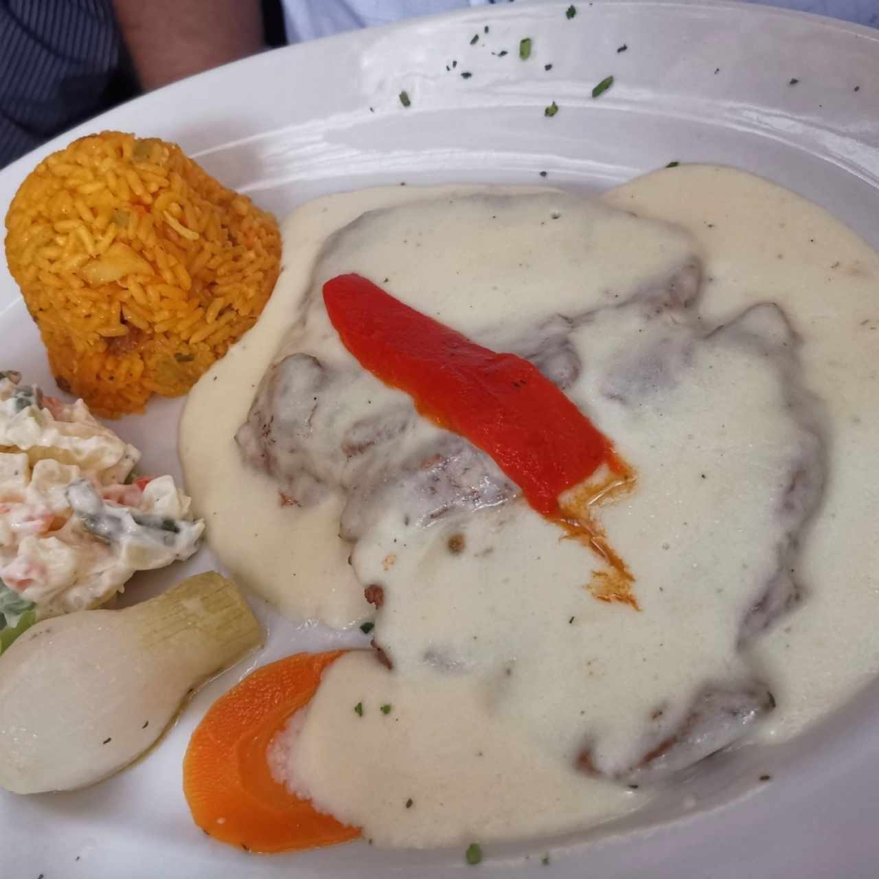 Lomito en Salsa de Queso Manchego