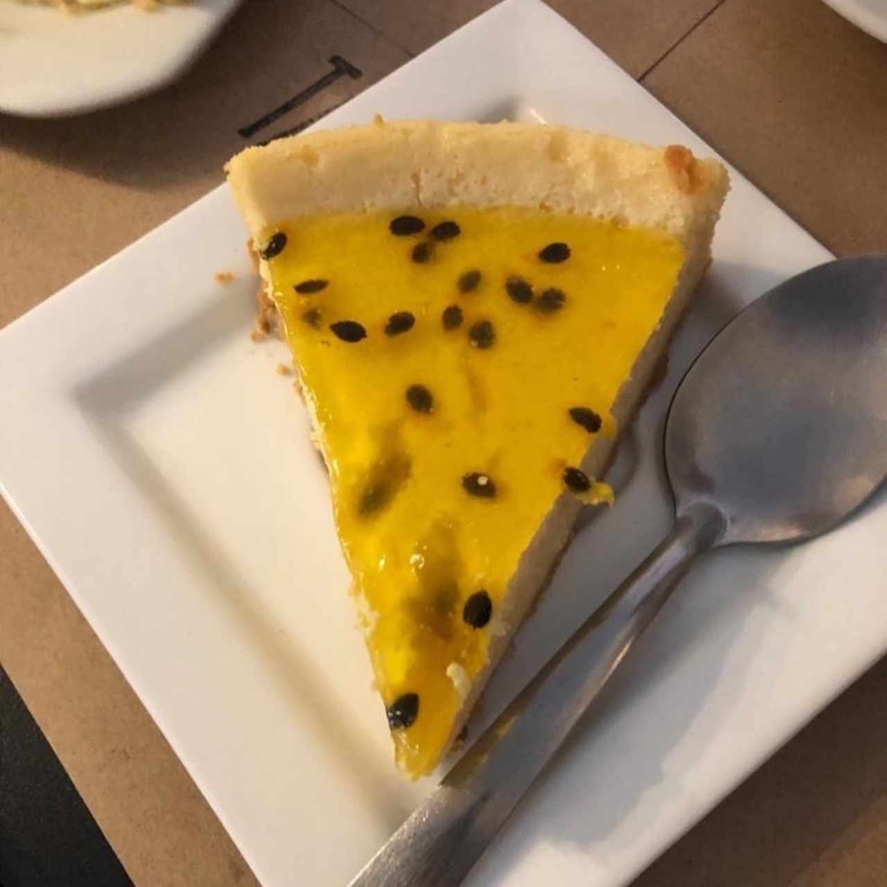 Pastel de Queso con Maracuyá