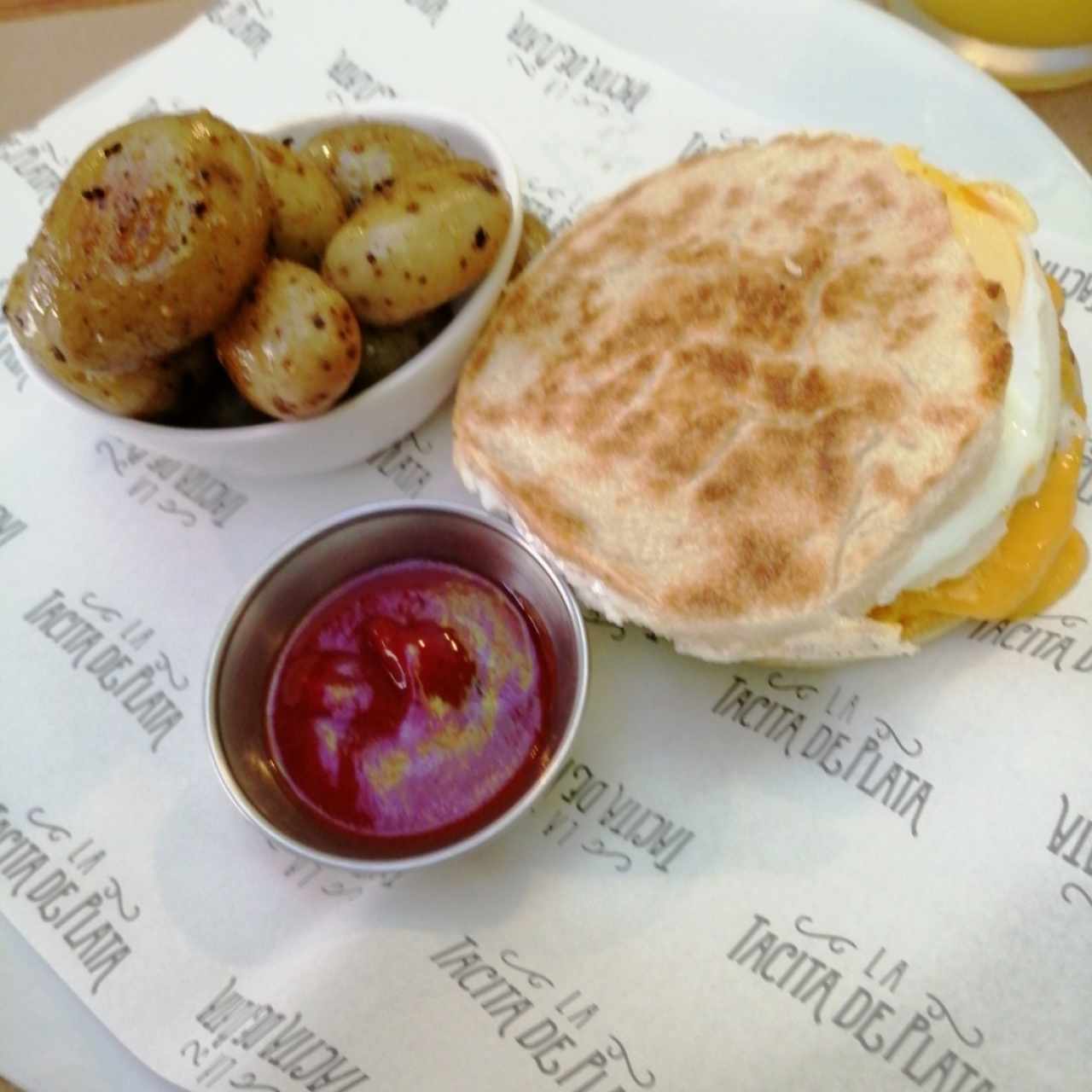 Muffin de huevo y tocino