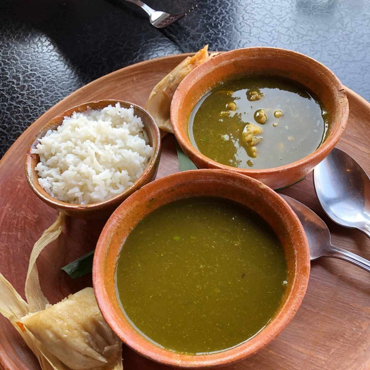 PLATOS FUERTES - Jocón de Pollo