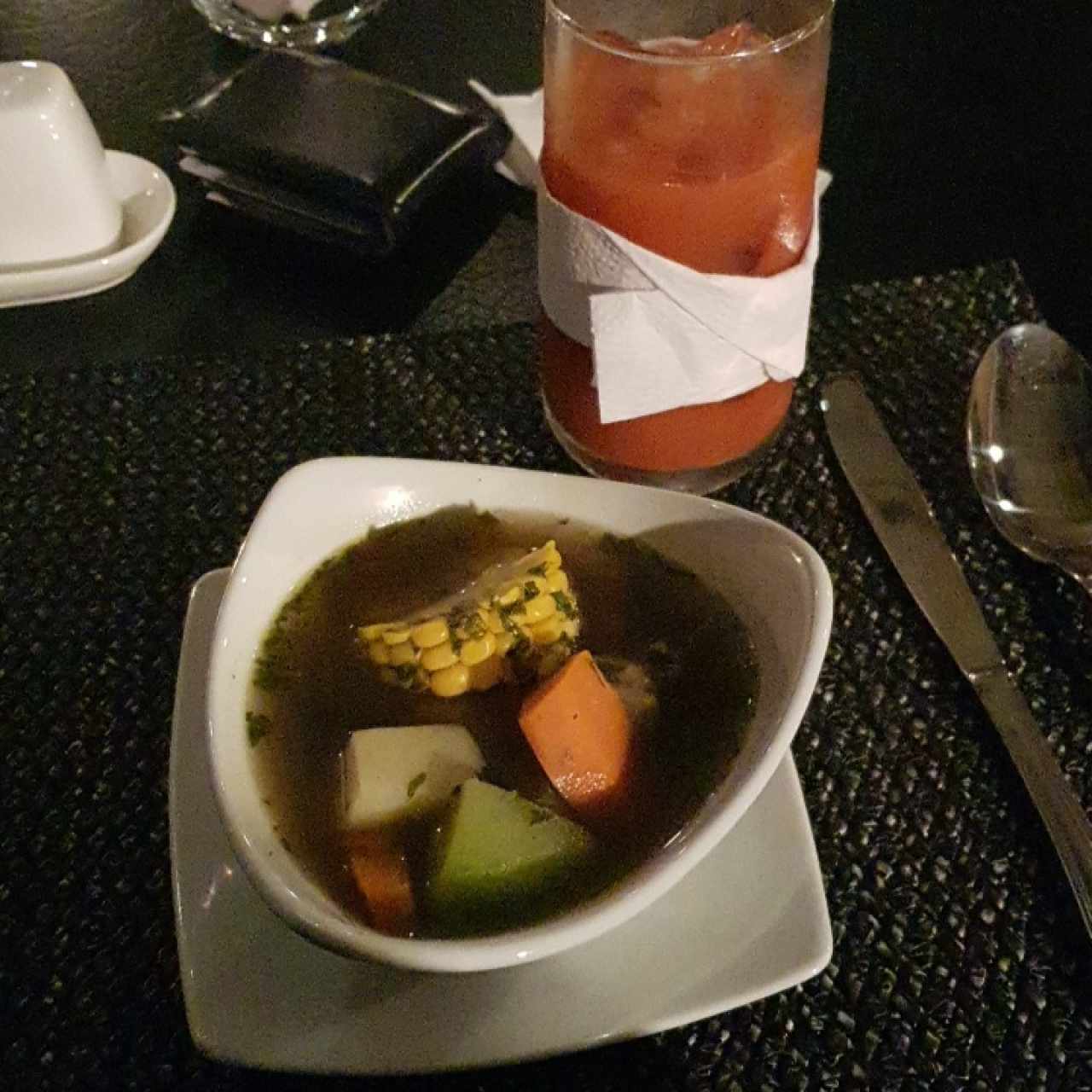 caldo de gallina y fresco de tiste