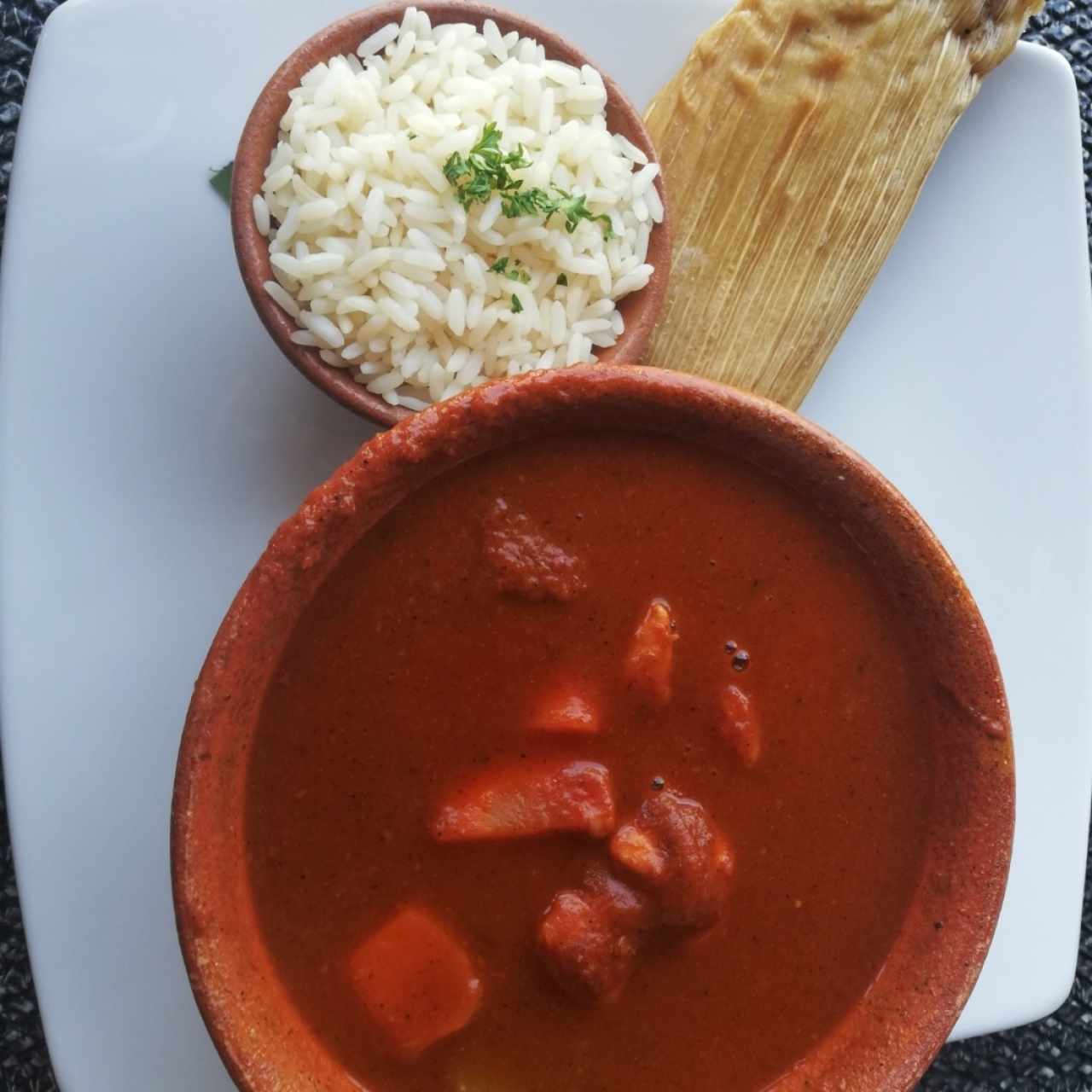 PLATOS FUERTES - Pepián de Pollo