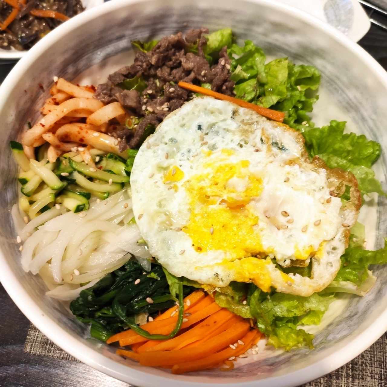 Almuerzos - Bibimpab de Res