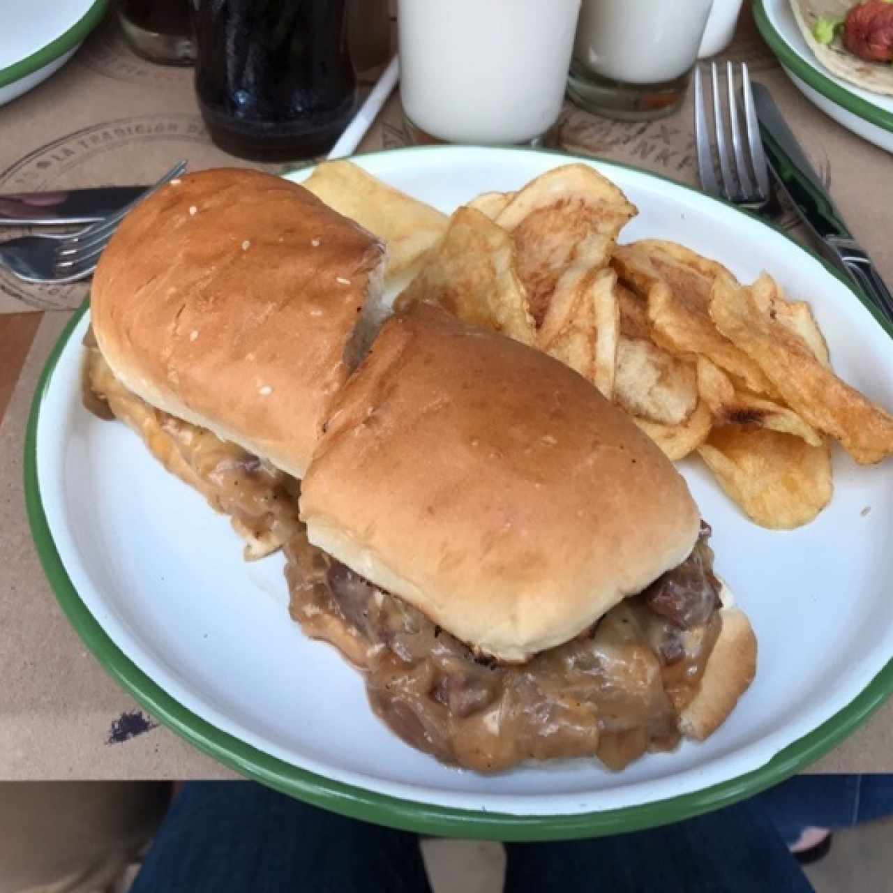 sandwich de lomito