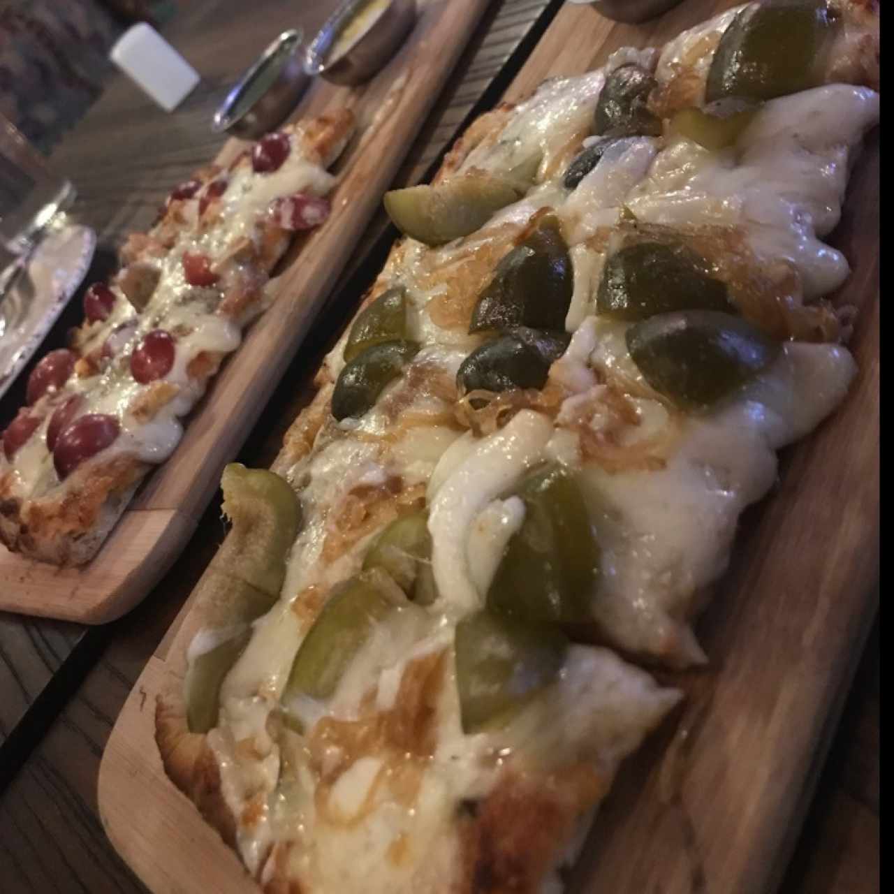 Pizzas - GORGONZOLA y CAPRICHOSA