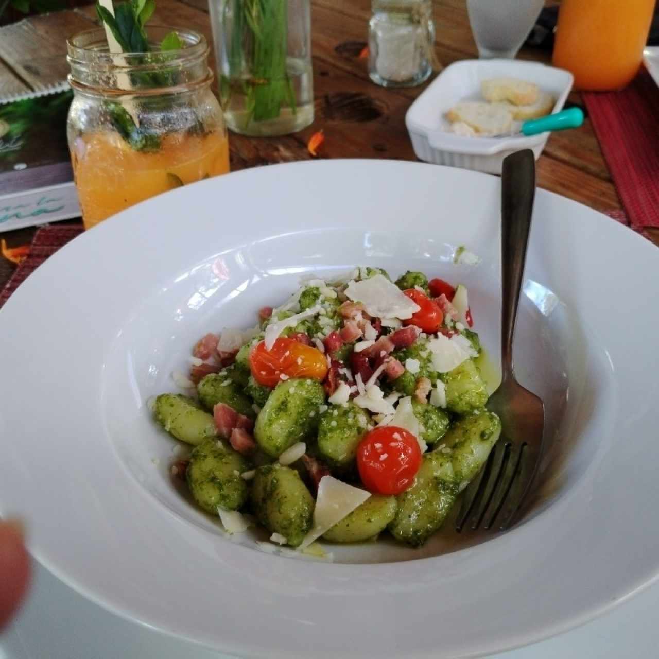 Gnocchi al pesto