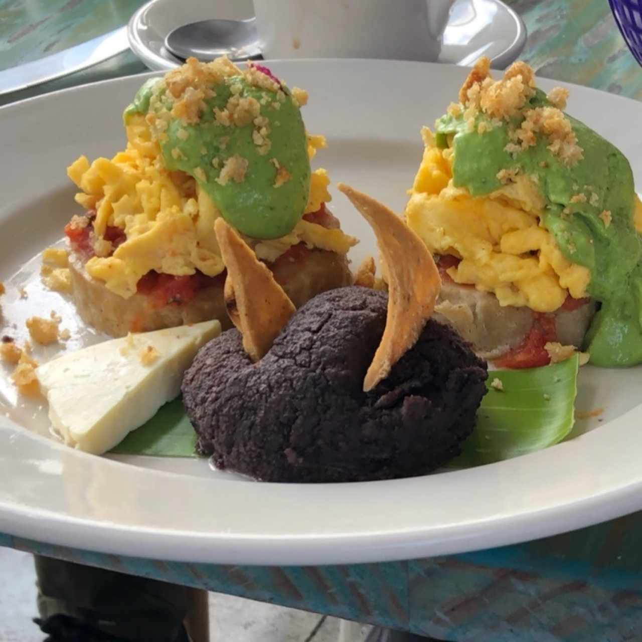huevos montados en tamalito