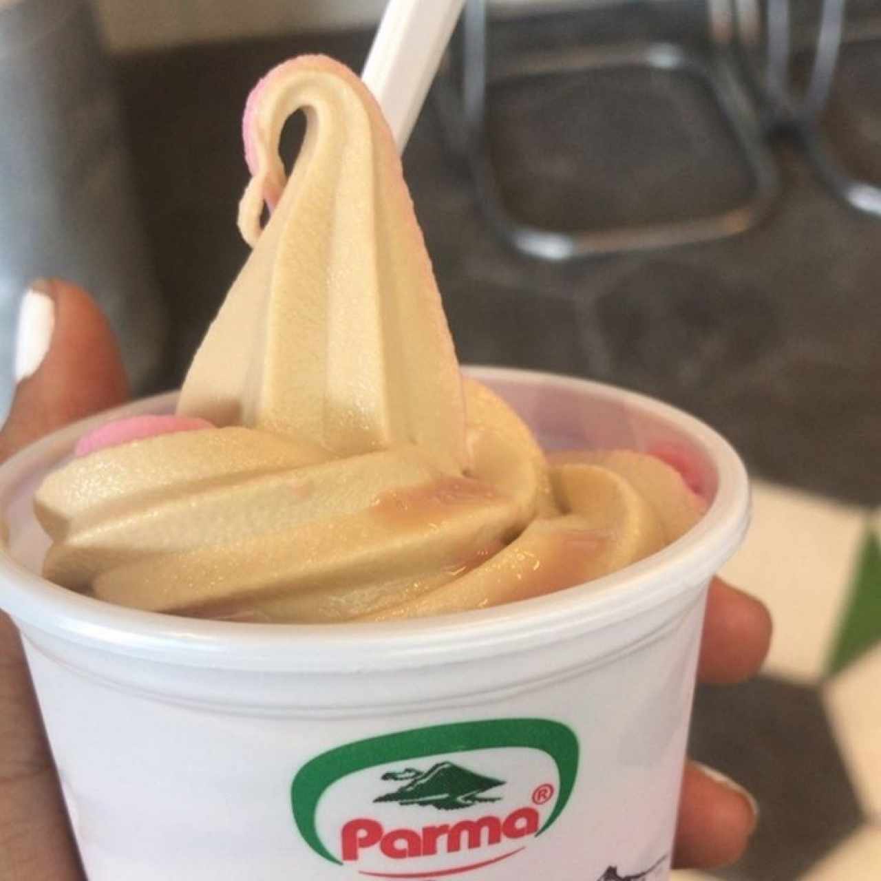 Helado de fresa y café