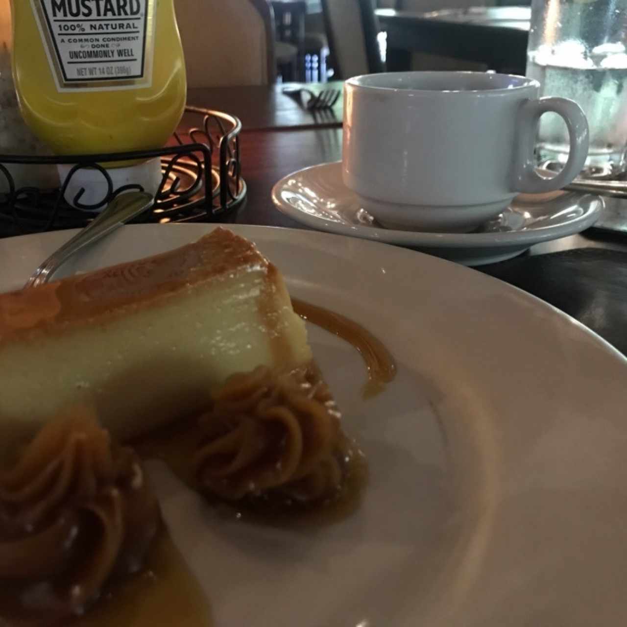postre del día (flan) y café