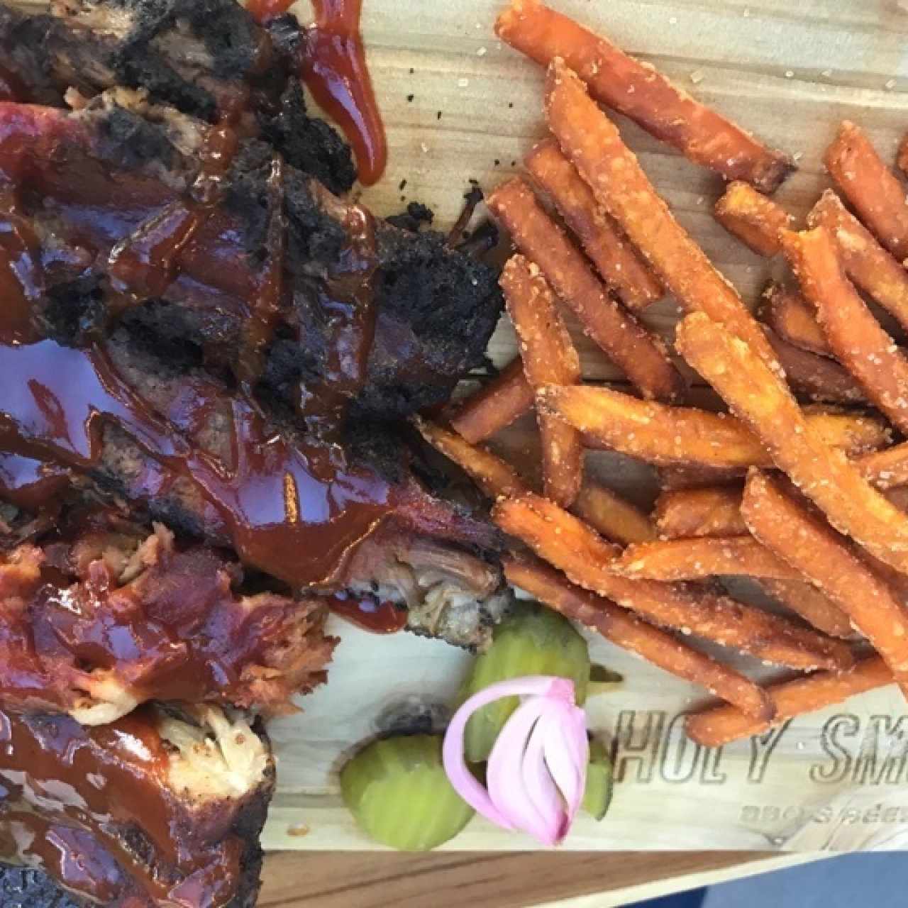 pulled pork y ribs 