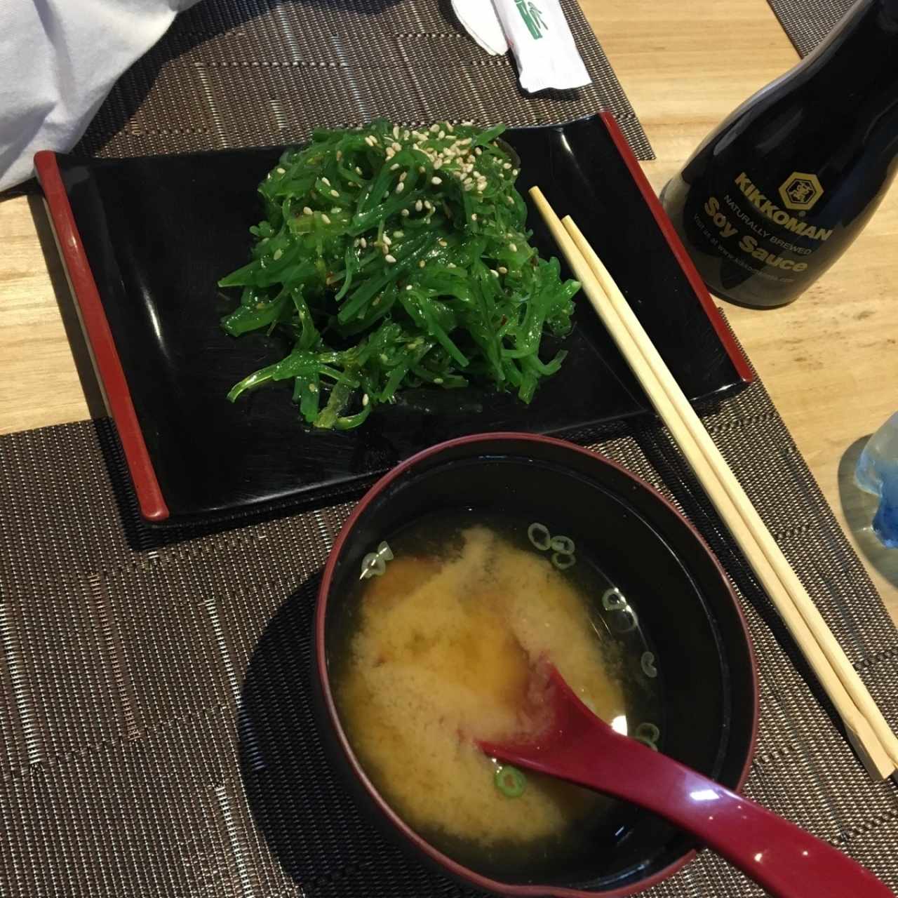 Entradas - Algas Marinas y sopa miso
