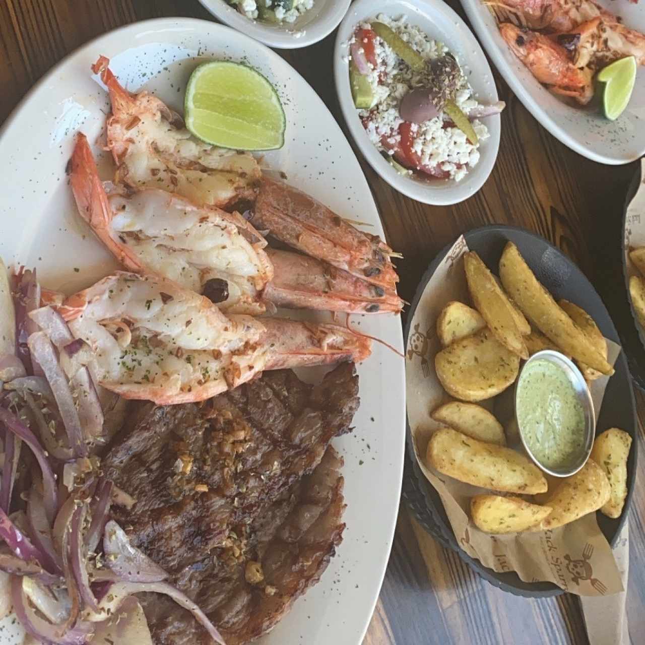 mar y tierra