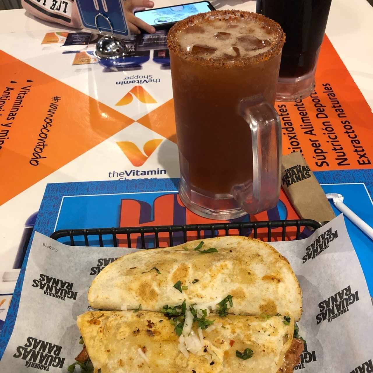 gringas al pastor y michelada