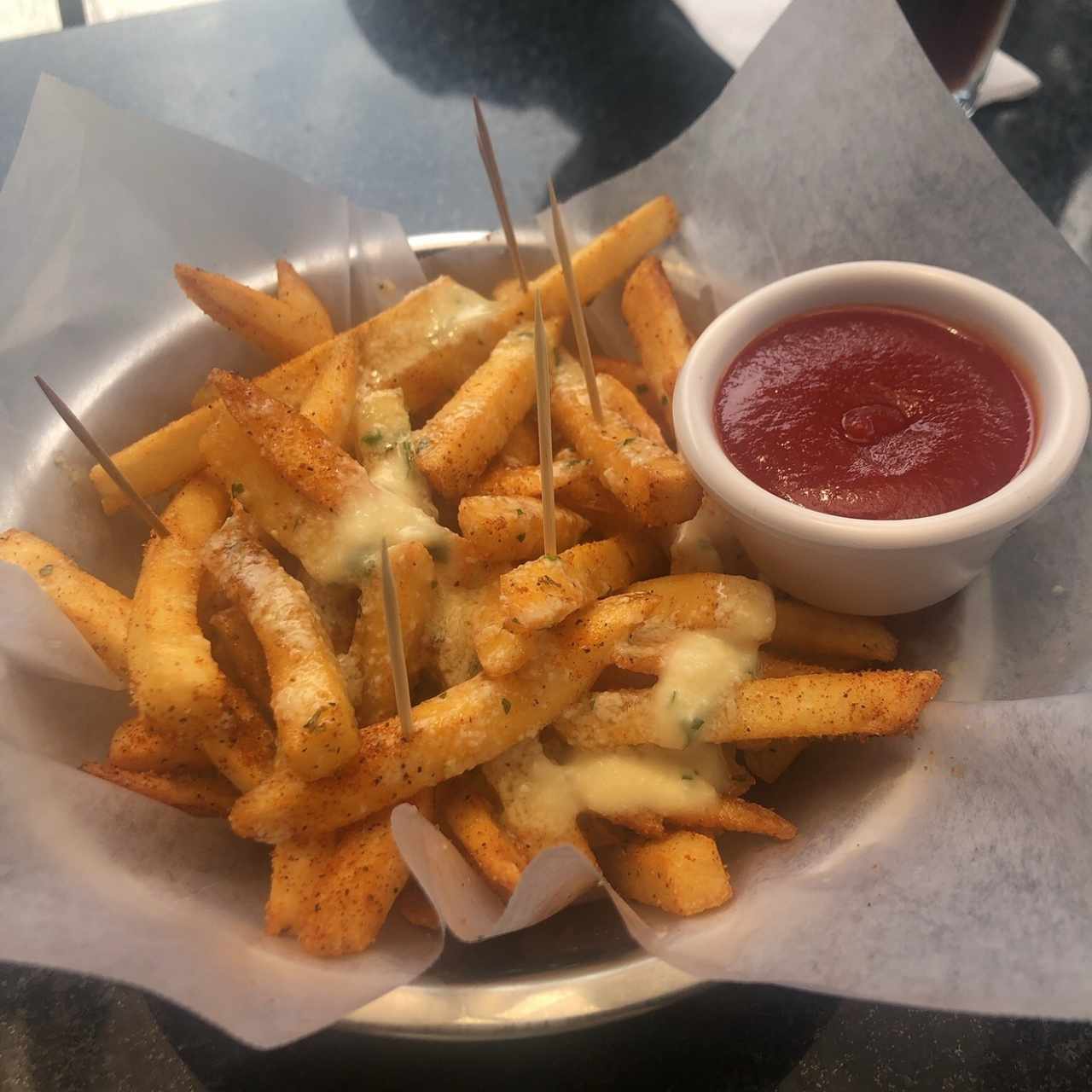 Papas al Ajo Parmesano