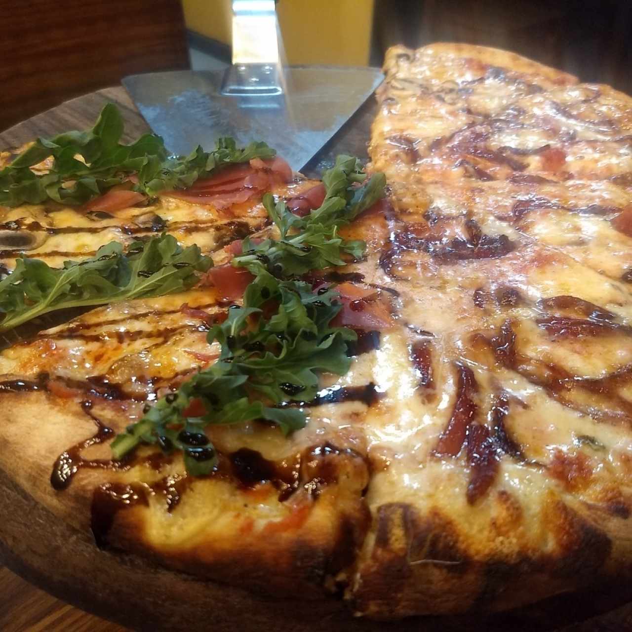Pizzas Gourmet - Prosciutto y Arúgula