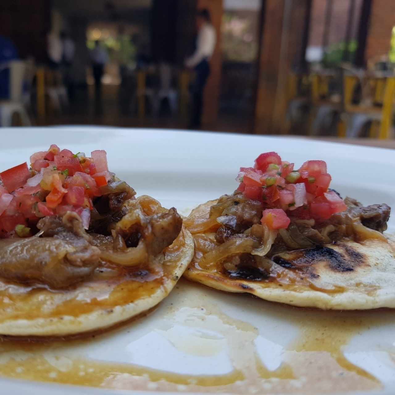 tortillas con carne, entrada cortesía