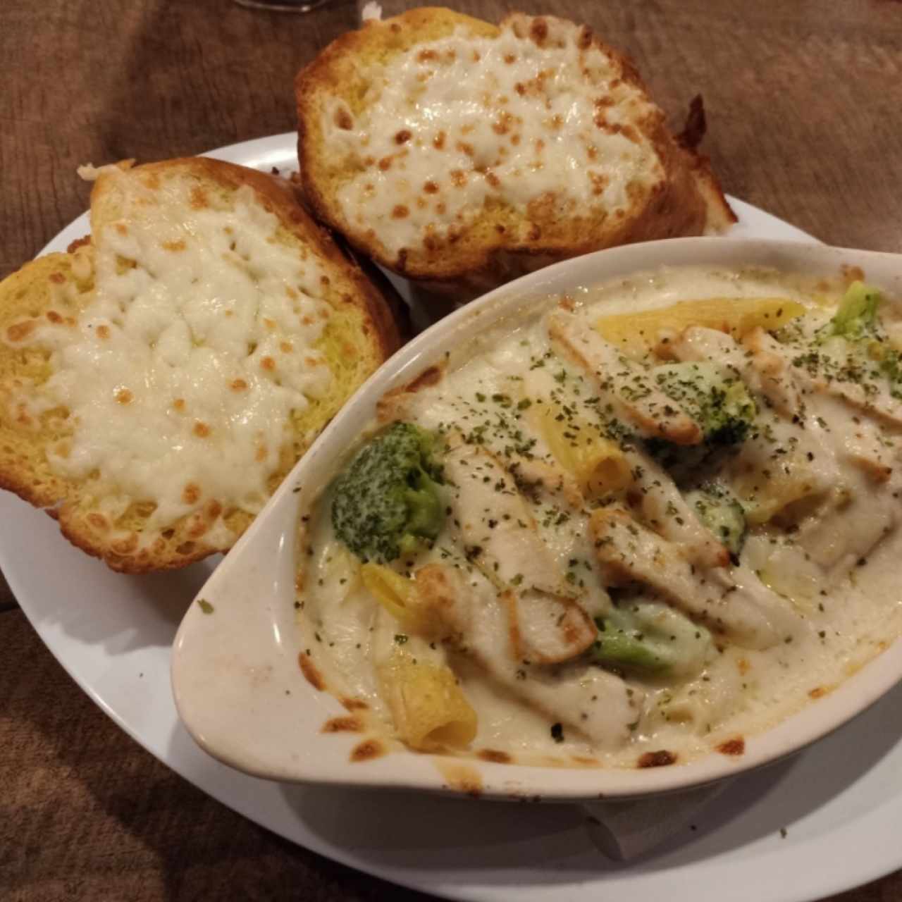 cavattini pollo y brócoli
