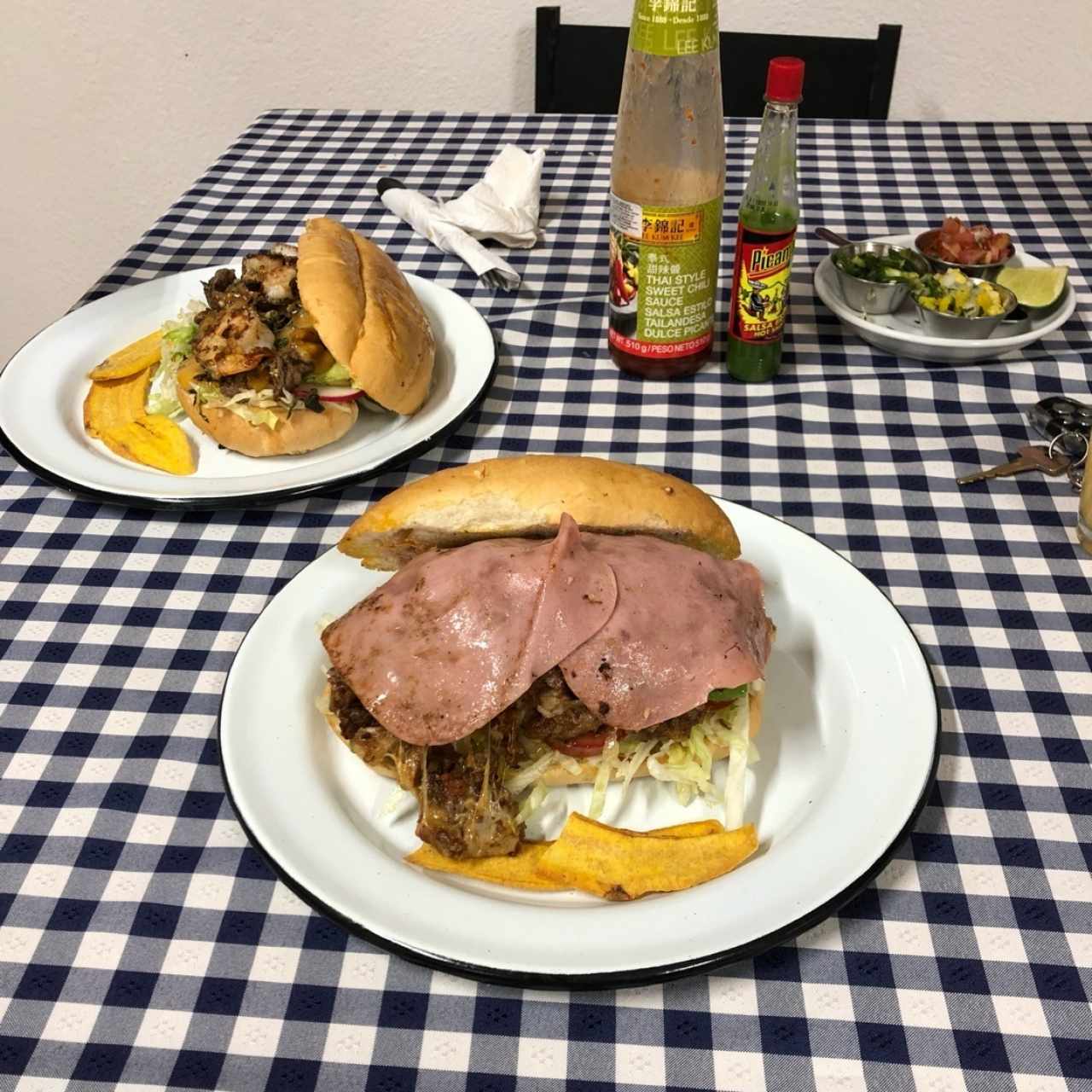 Torta Cubana, Mar y Tierra