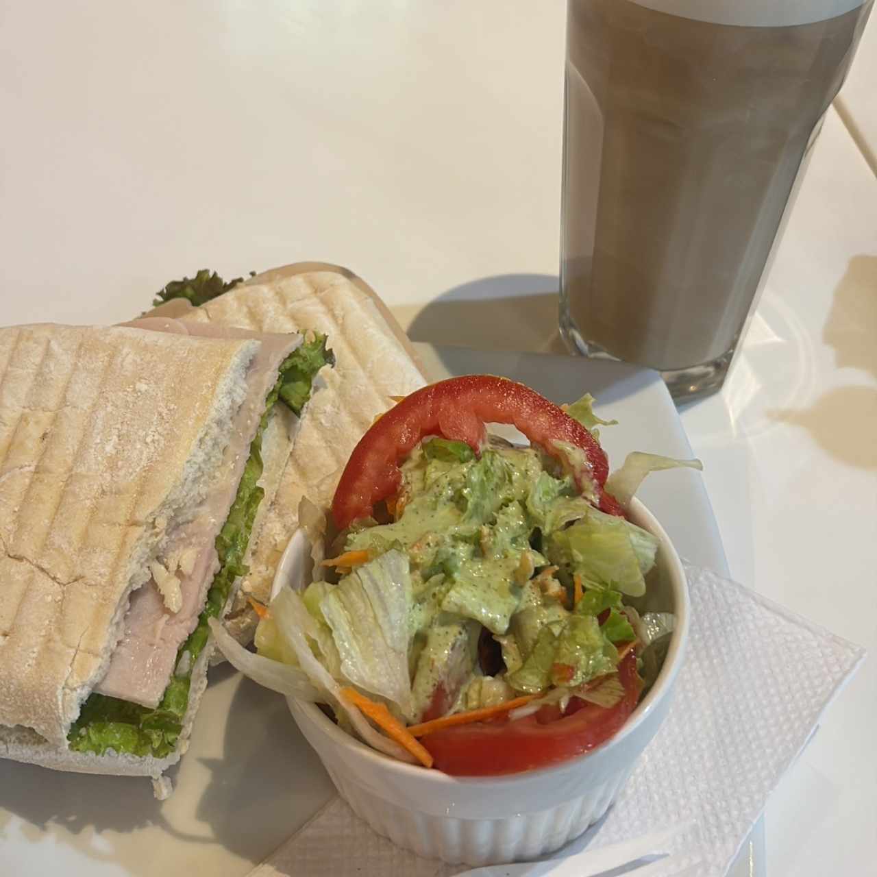 El Clásico y capuchino frío