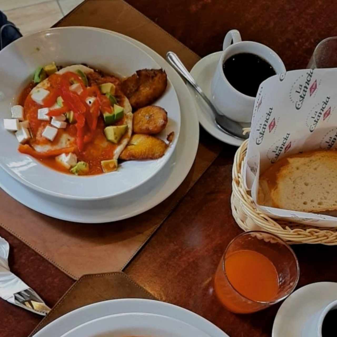 Huevos Motuleños