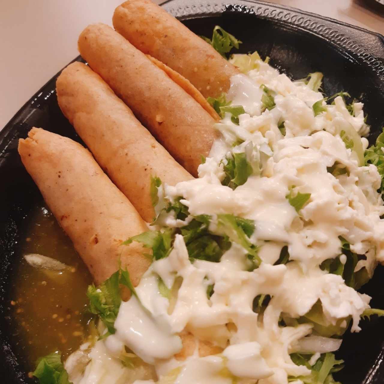 Cenas - Flautas de Pollo