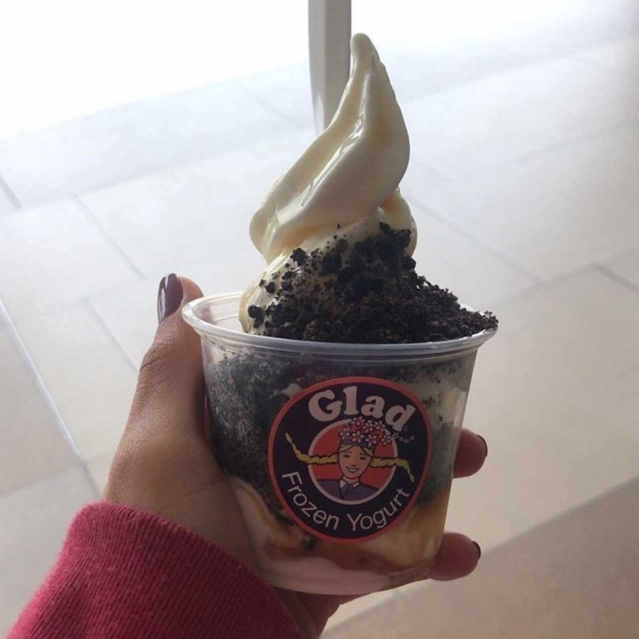 Frozen Yogurt - Pequeño, con topping de caramelo y oreo