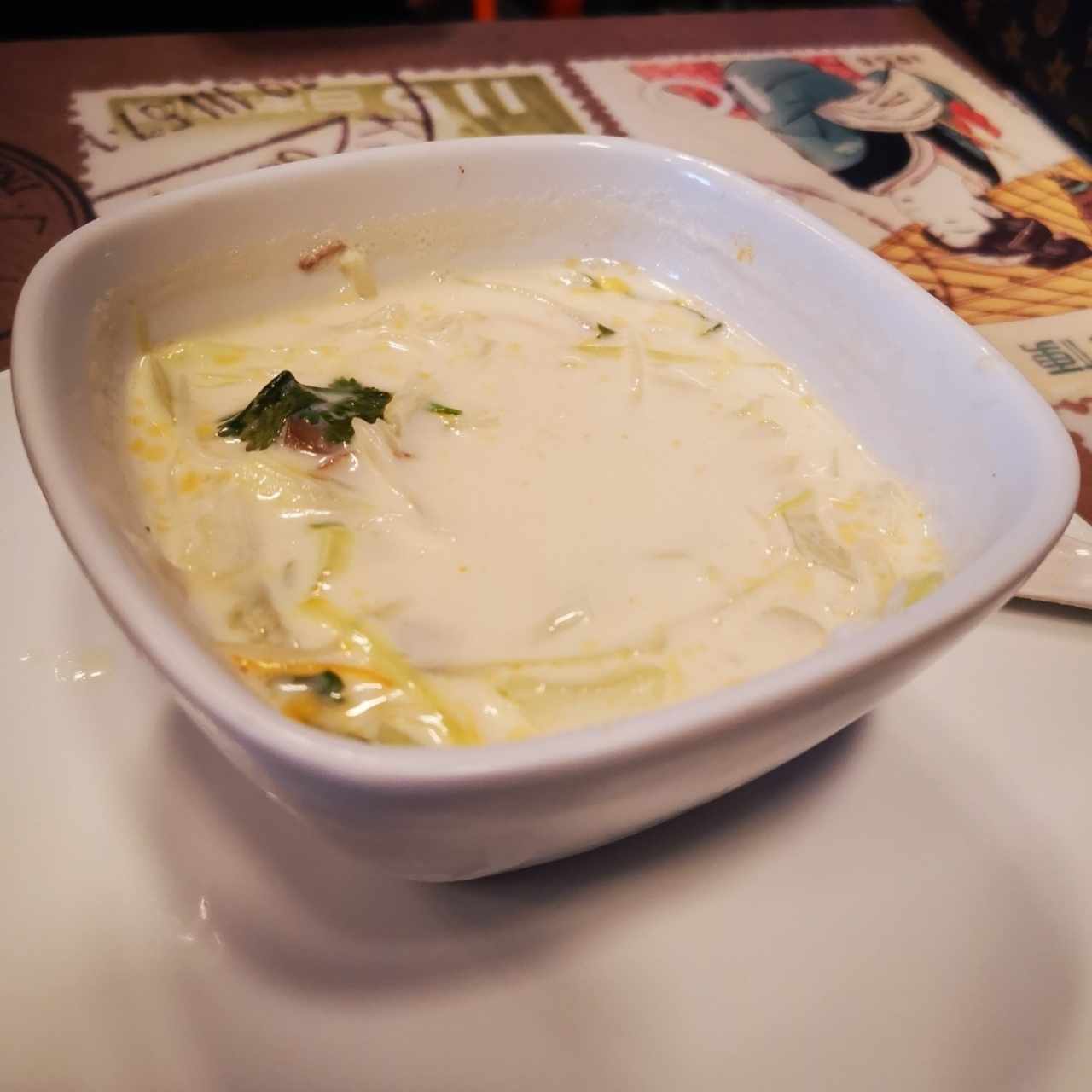 SAGRADAS SOPAS - TOM KHA GAI