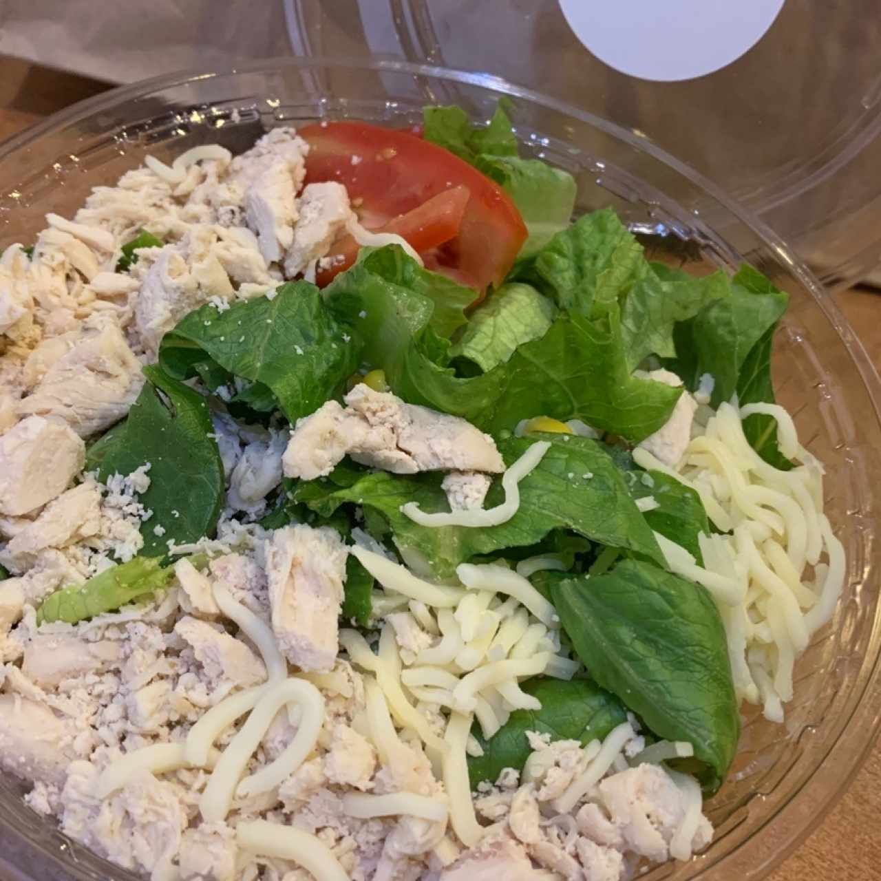 ensalada santa fe! pero la pedi sin cebolla y sin frijol! deliciosa