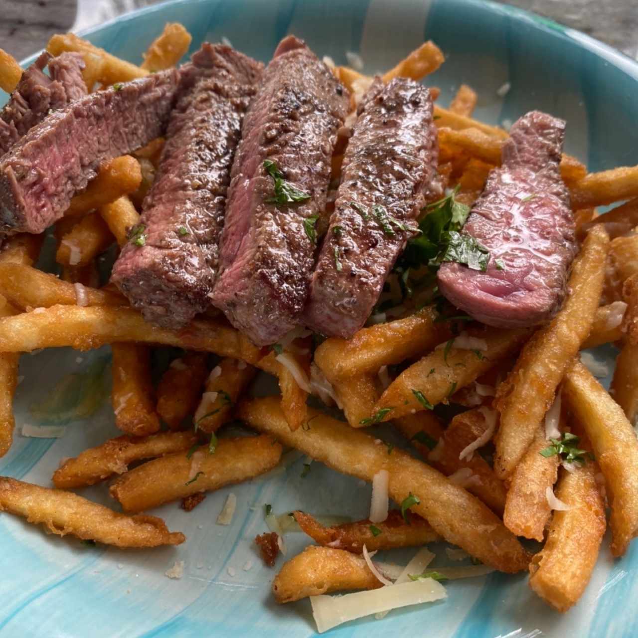 Lomito con Papas Trufadas