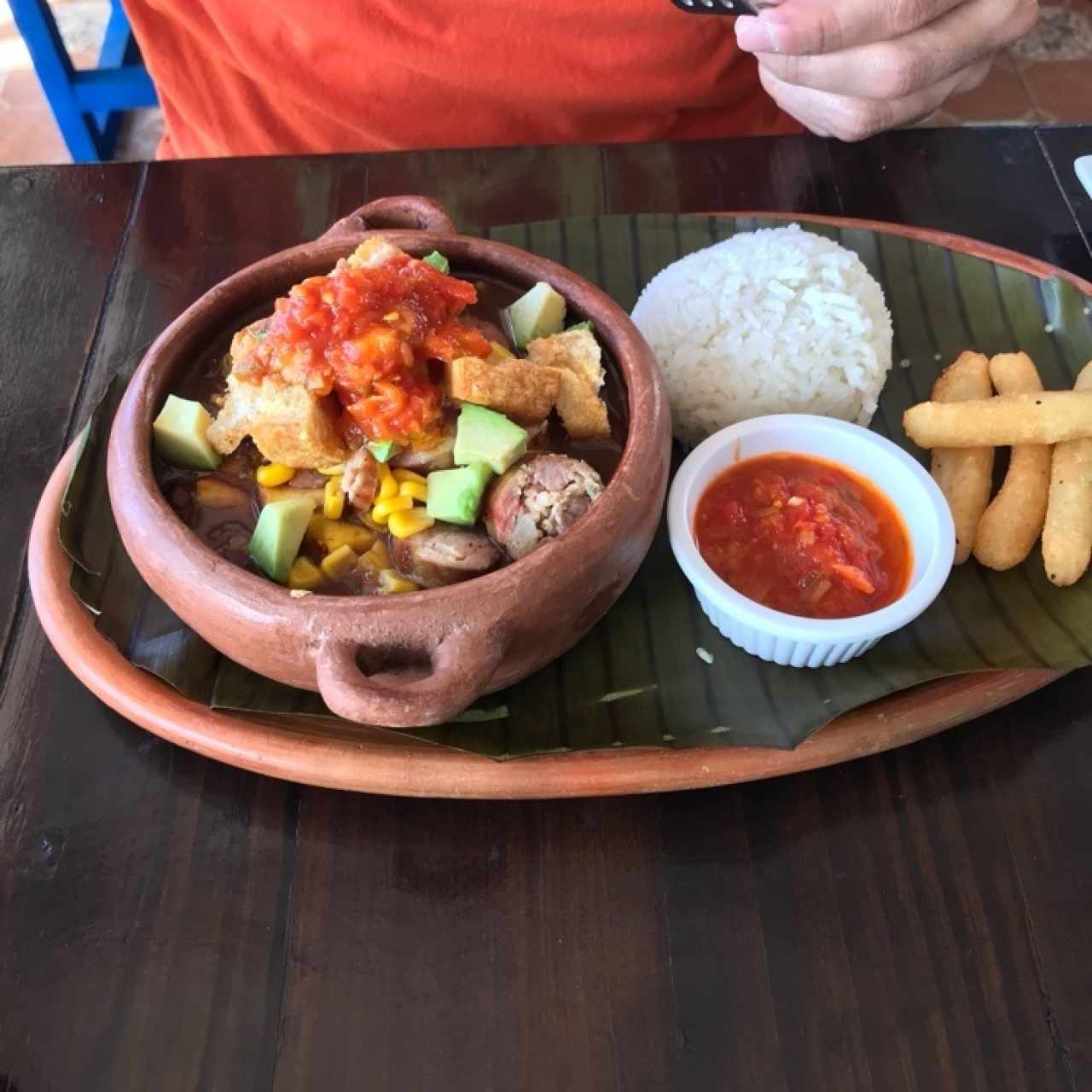 Menú Principal - Cazuela de Frijoles