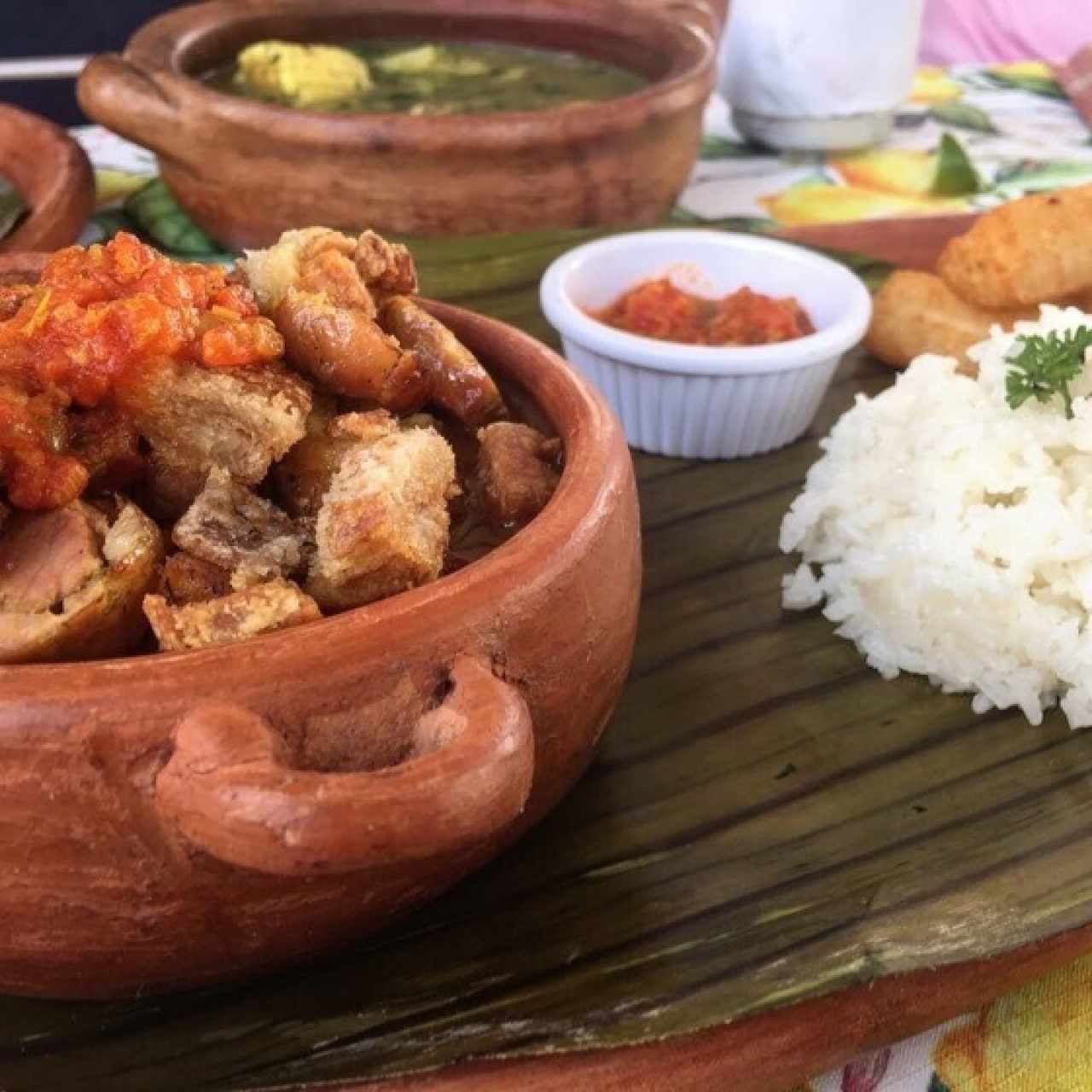 Menú Principal - Cazuela de Frijoles