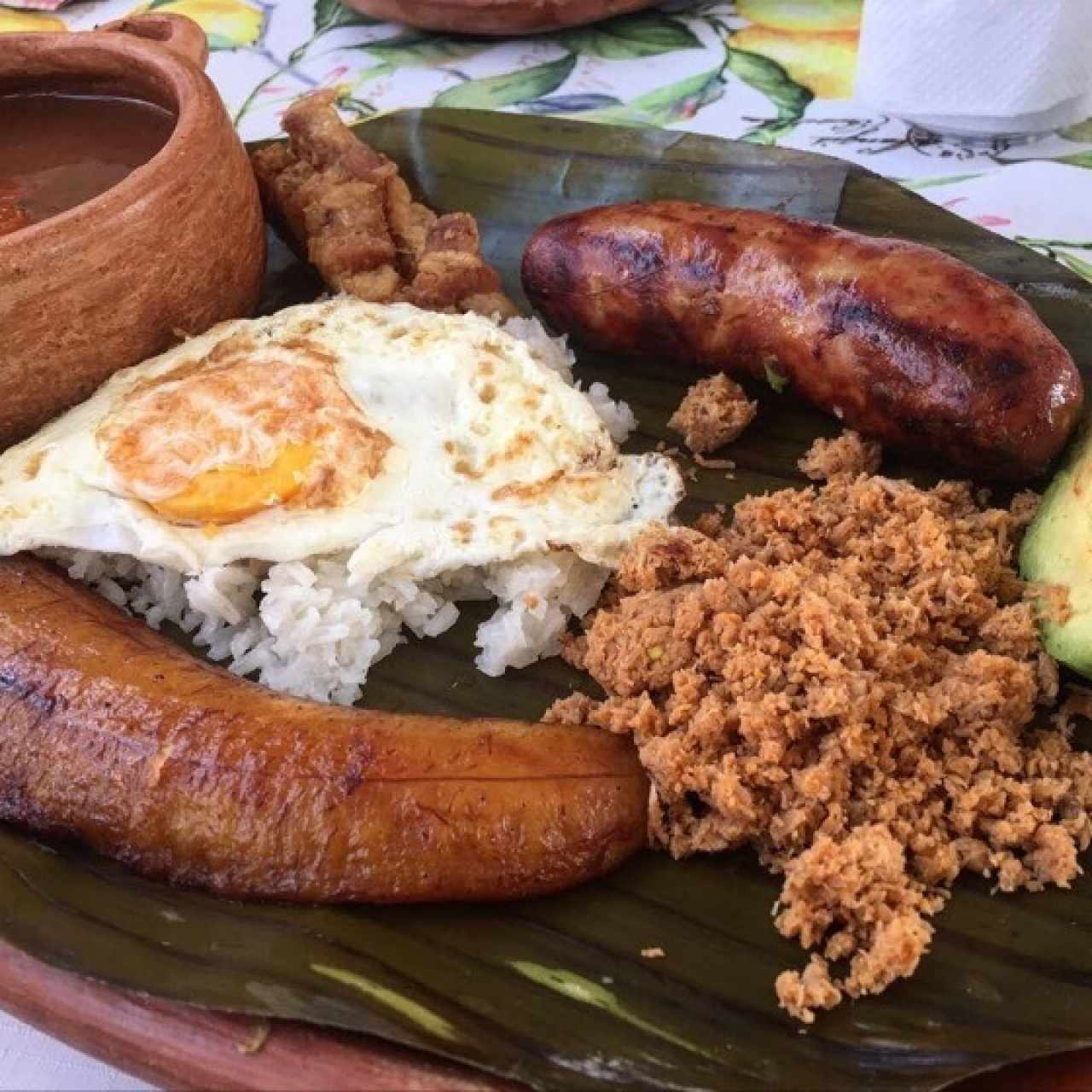 Menú Principal - Bandeja Paisa