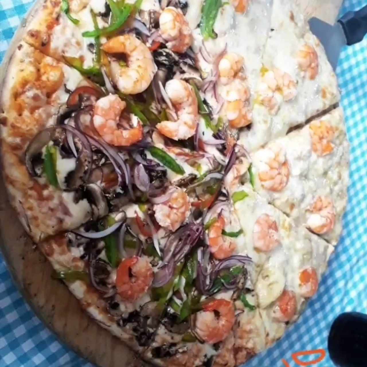 Pizza Palermo y Camarón