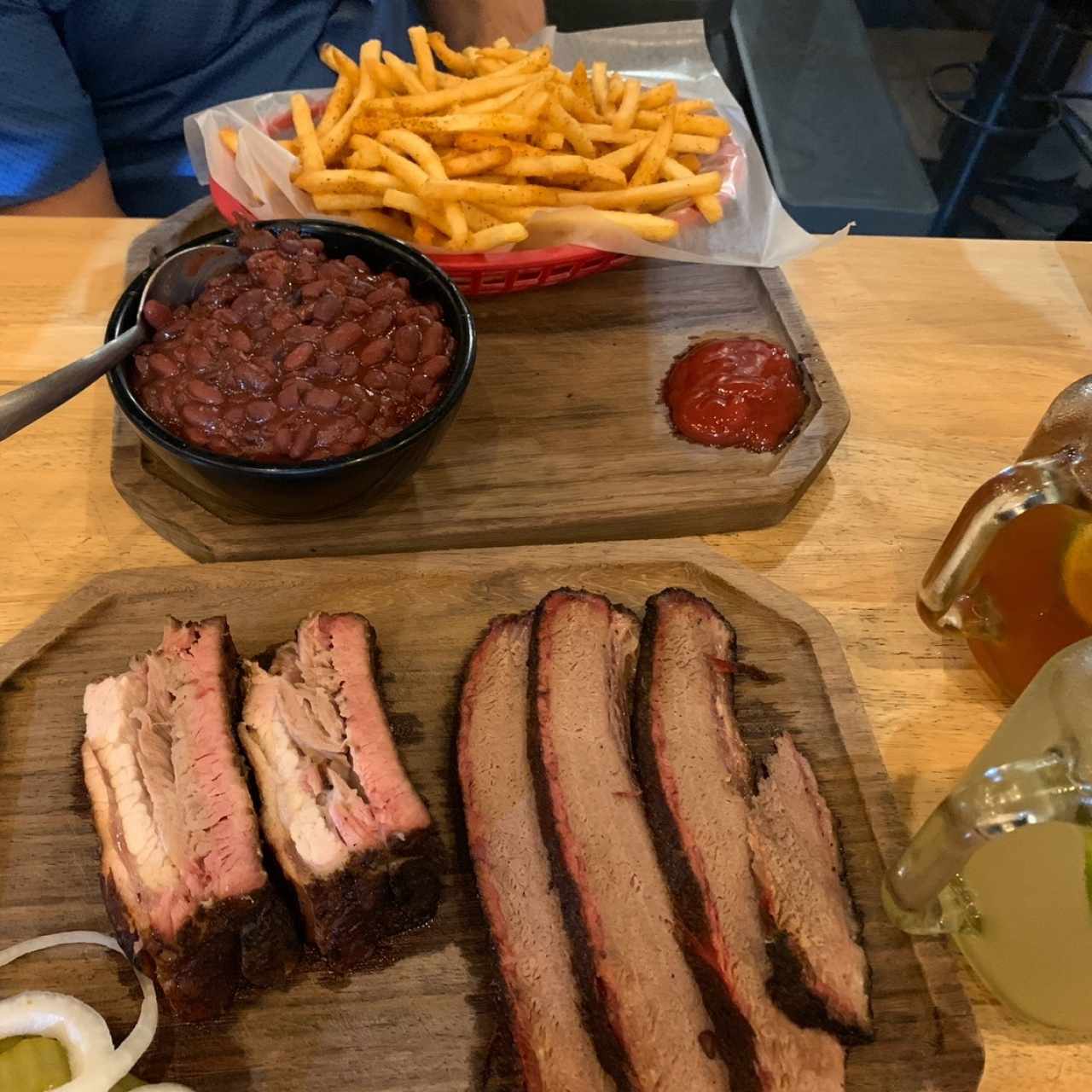 2 carnes 1/3 Lb.