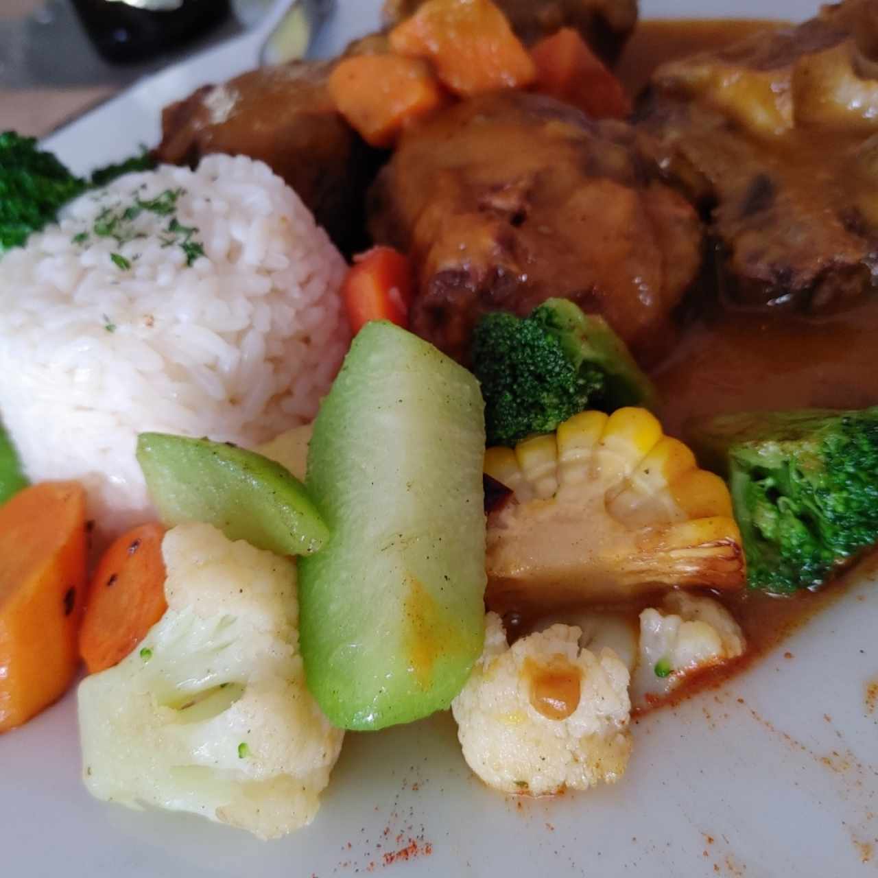 rabo bañado en salsa de andaluz