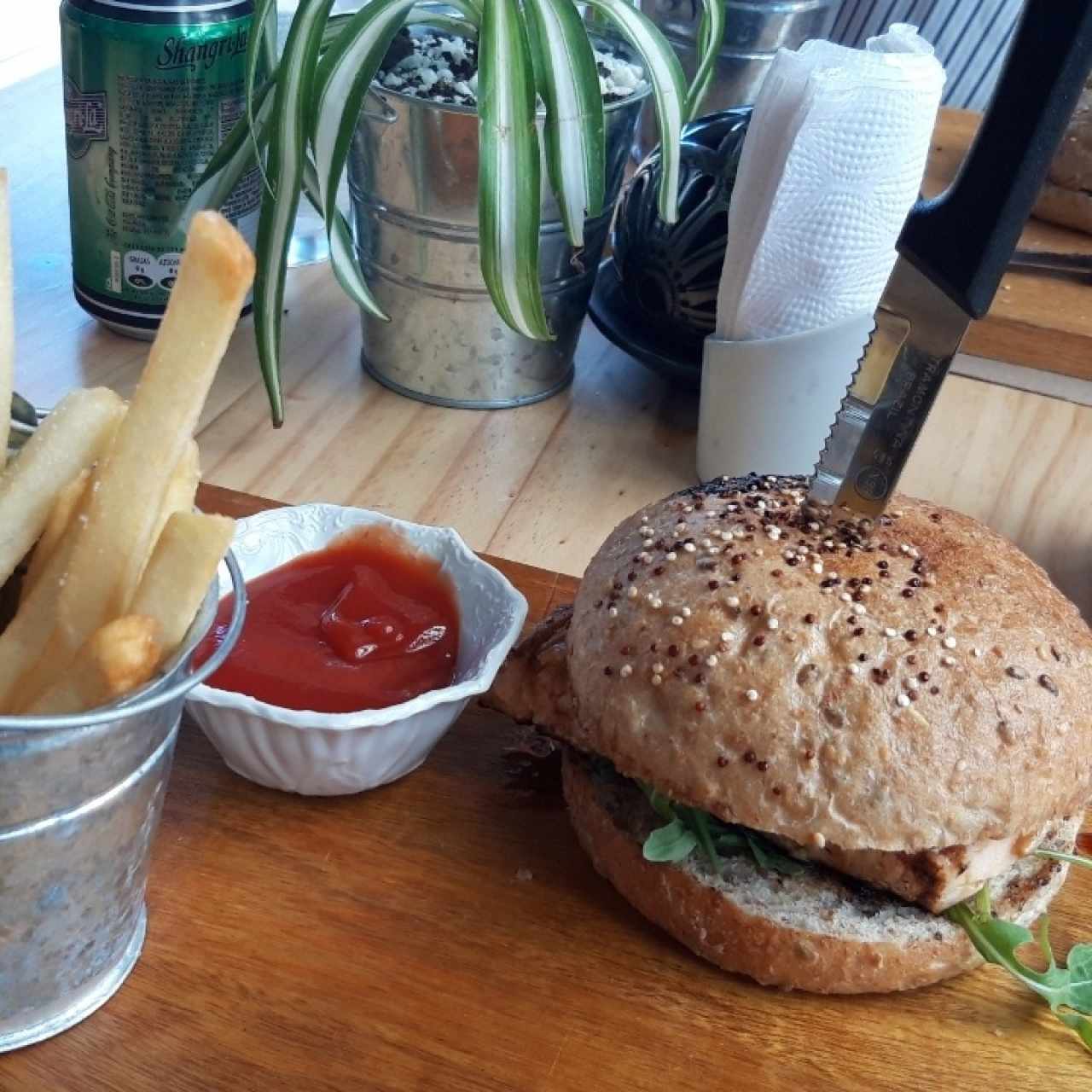 Hamburguesa Salmón Teriyaki