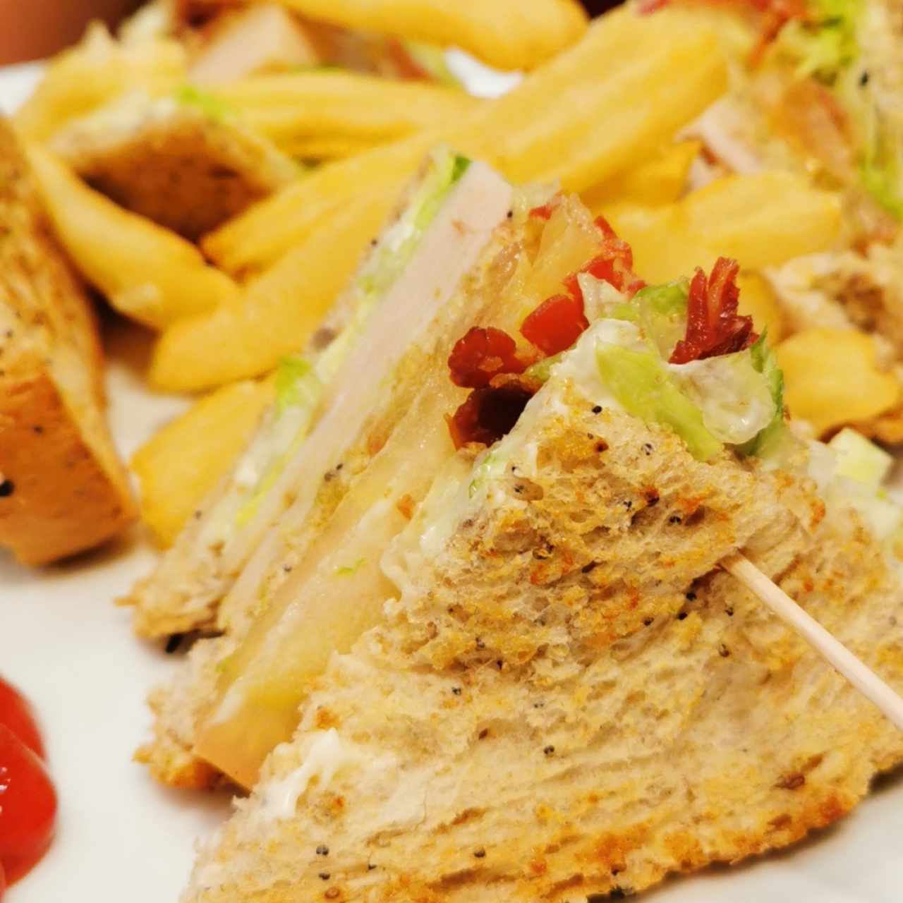 SÁNDWICHES - Club Sandwich