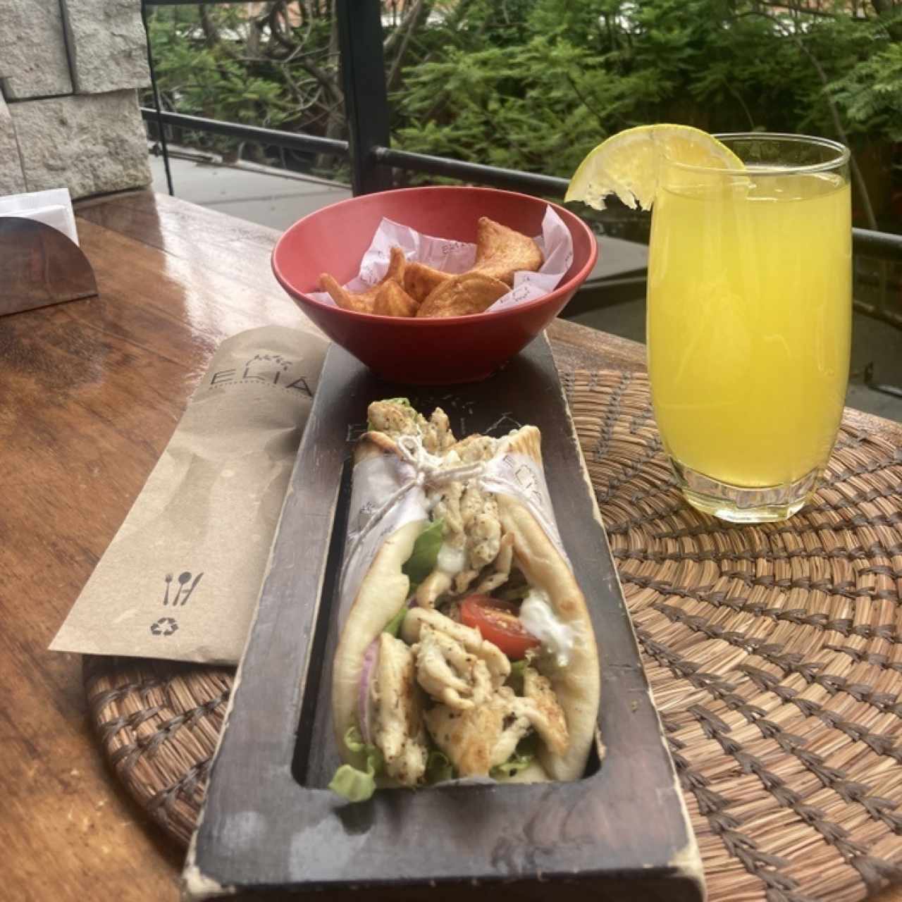 Gyros