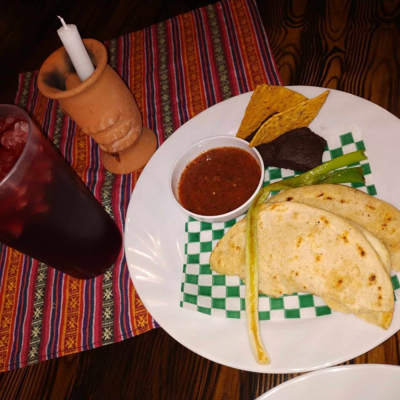 TORTILLAS CON QUESO