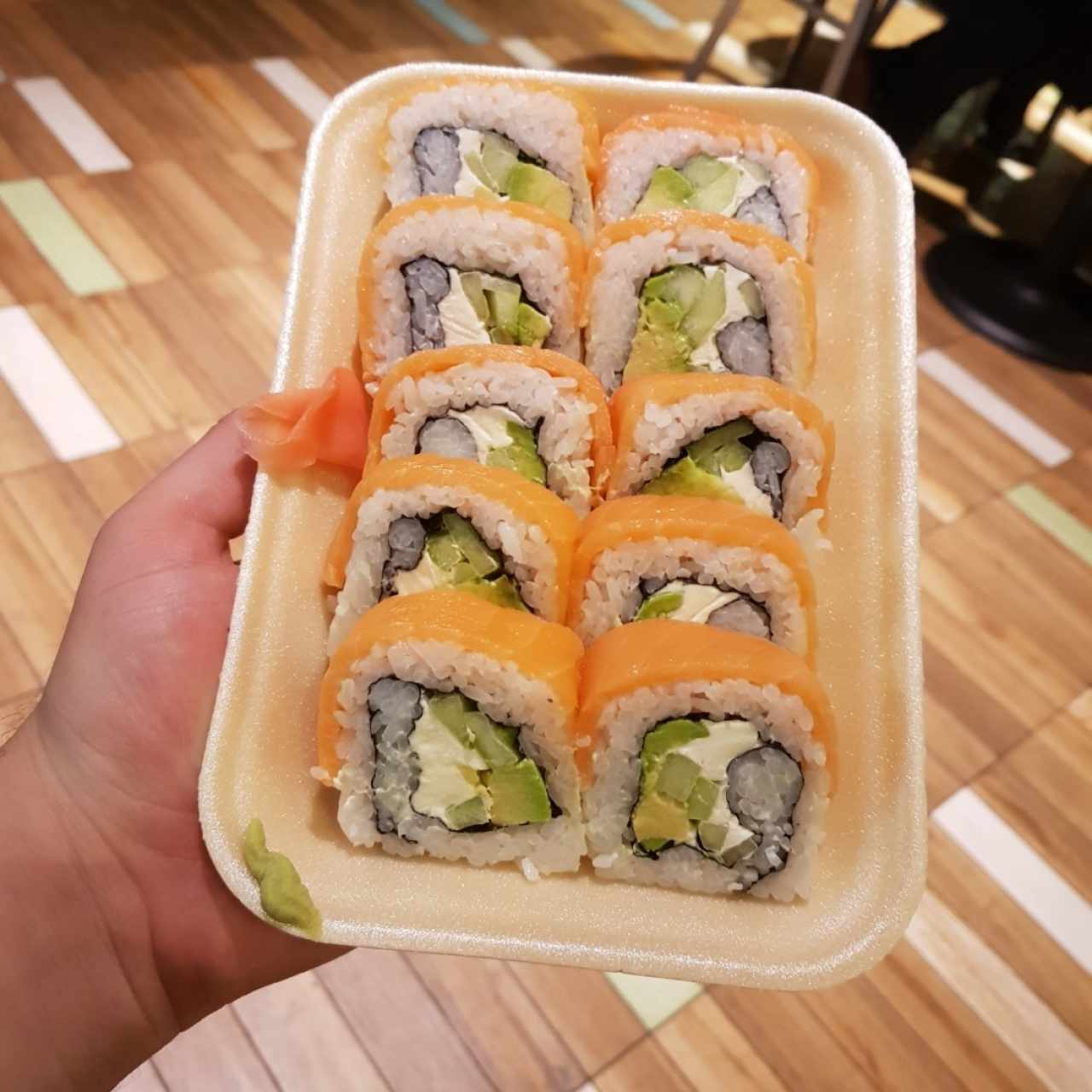 Menú - Sake Roll