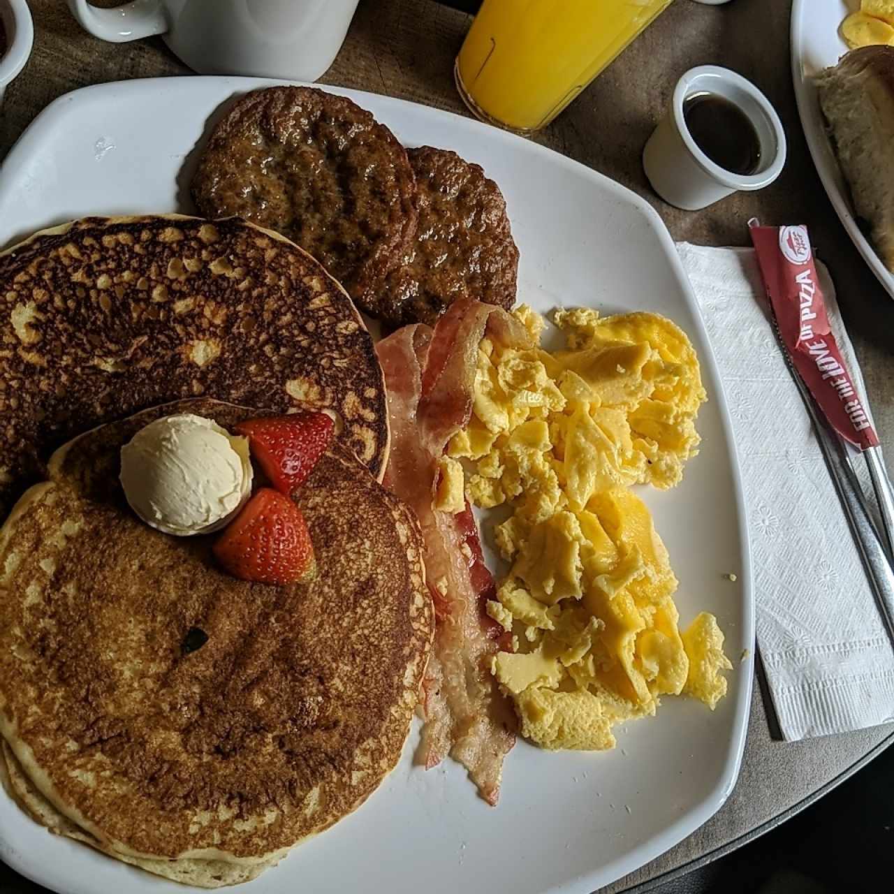 mega spam americano