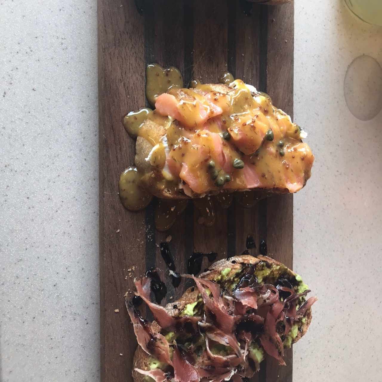 Toasts - Salmón Fresco