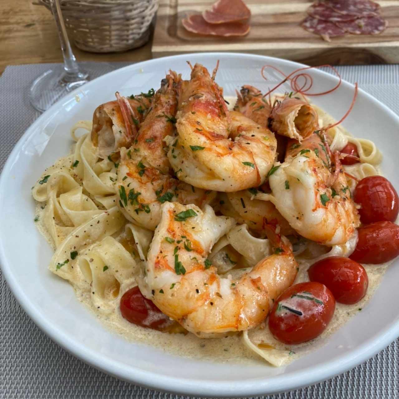 Pasta con camarones Jumbo