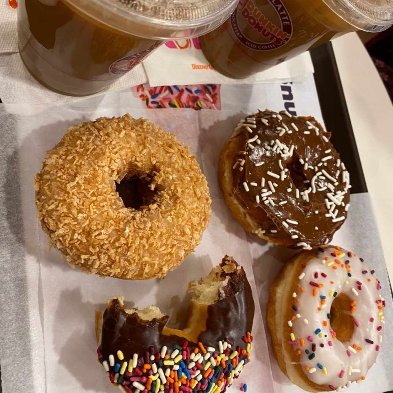 ice coffe y donas
