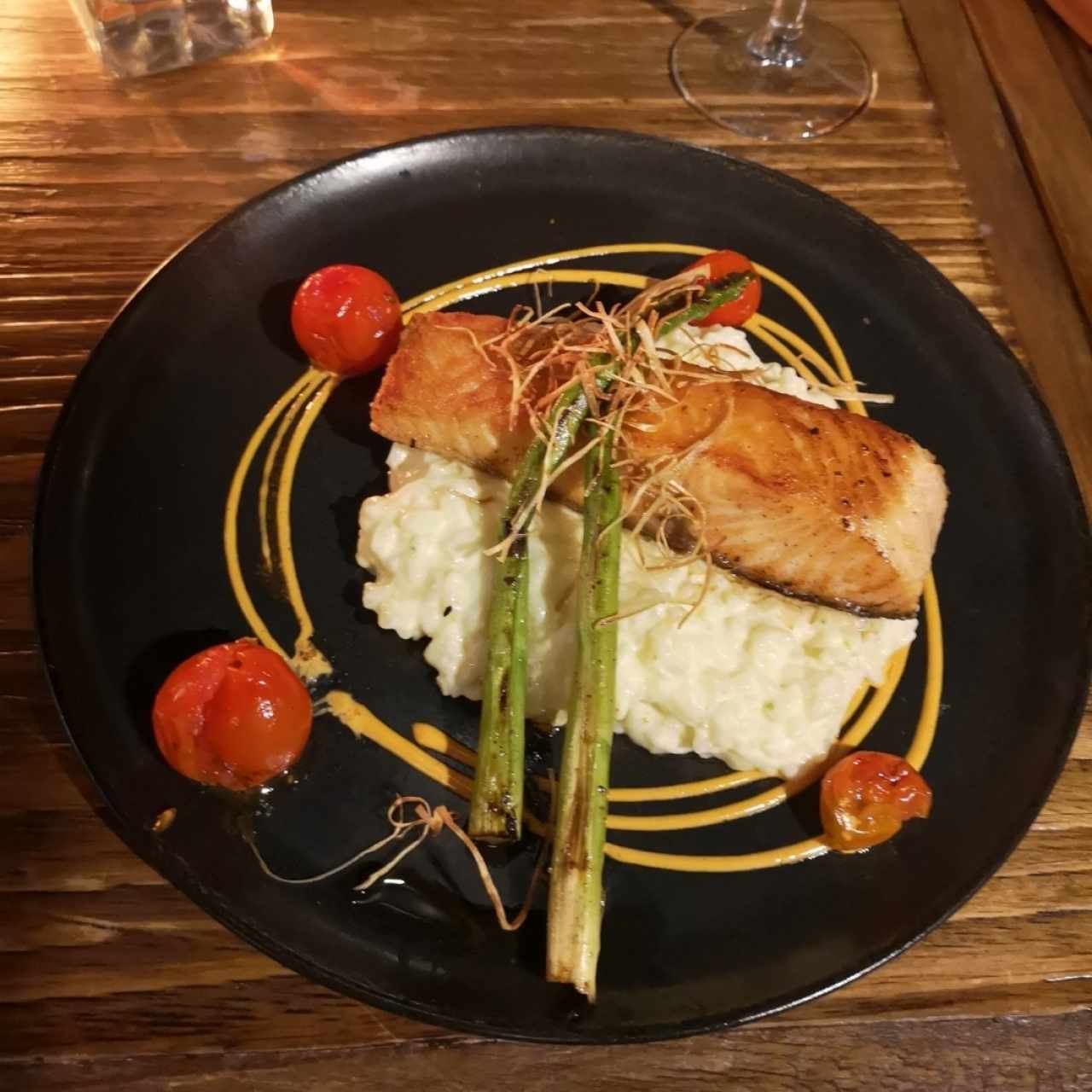 Salmón al Josper