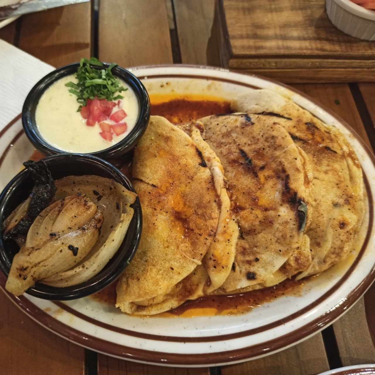 Tortillas con queso chancol